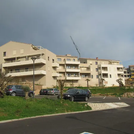 T2 De Standing Idéalement Situé Apartamento