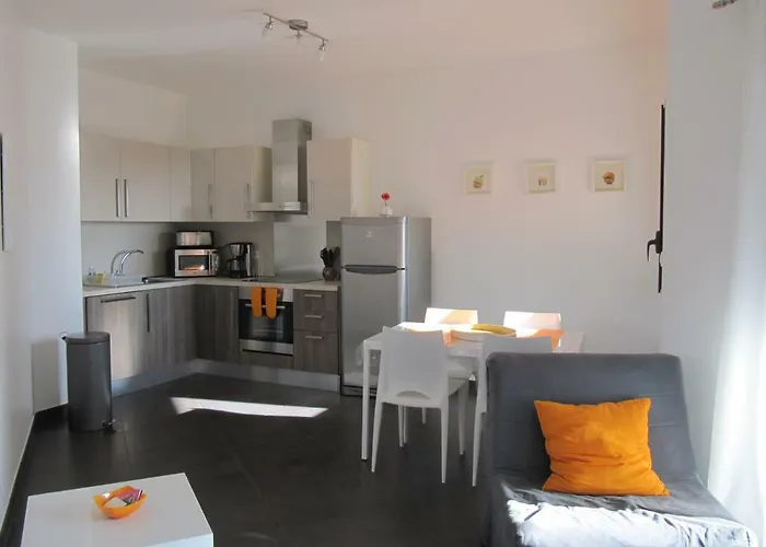 Appartement T2 De Standing Idealement Situe