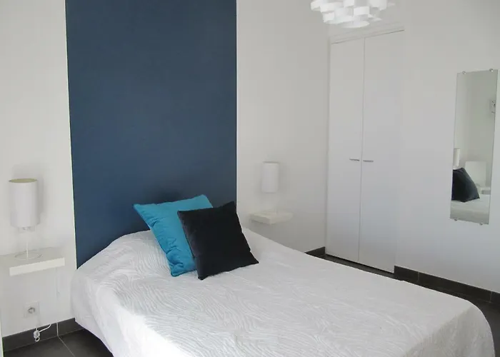 Appartement T2 De Standing Idealement Situe